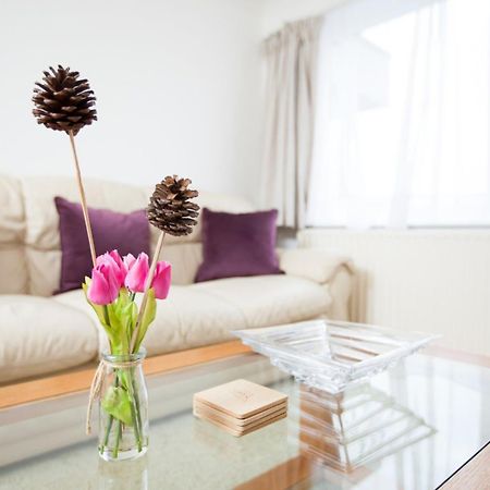 Guestready - Spacious 2Br Flat In Peaceful Hove Apartamento Exterior foto