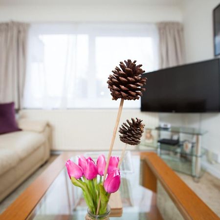 Guestready - Spacious 2Br Flat In Peaceful Hove Apartamento Exterior foto